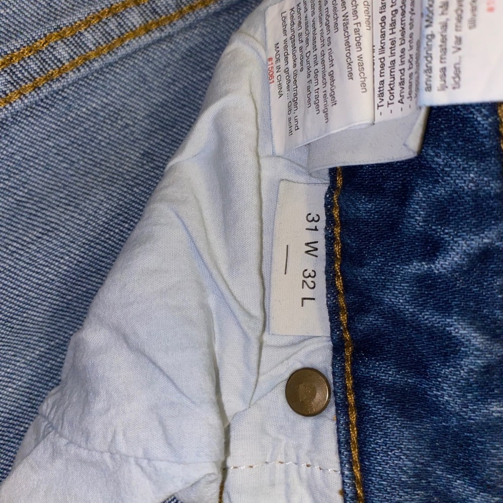 Jeans - Picture 3 of 3